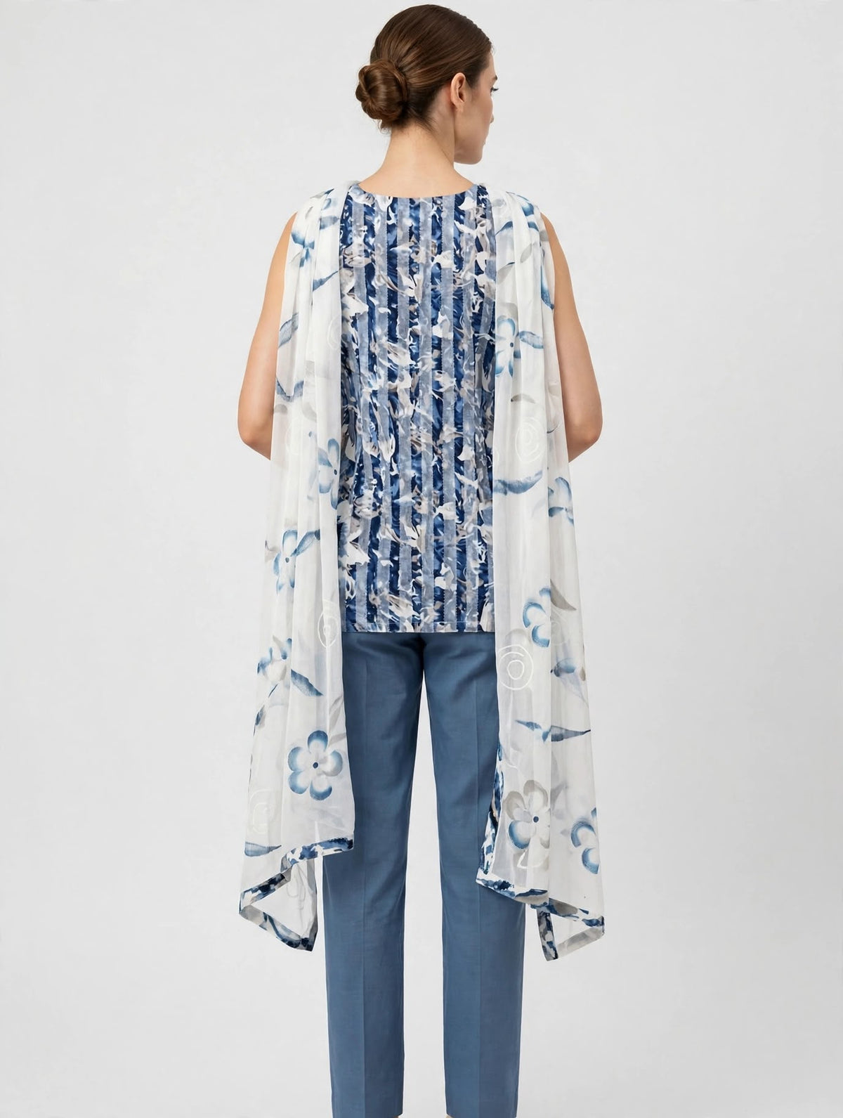 Blue and White Three-Piece Cotton Set